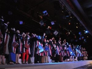 Turgut Özal Tıp, Üçüncü Dönem Mezunlarını Verdi