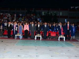 Eğitim Fakültesi Öğrencilerinin Mezuniyet Şöleni