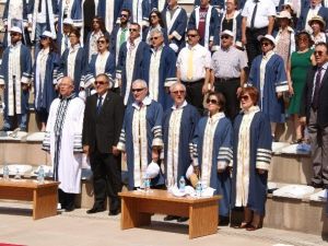 Atılım Üniversitesi’nde Mezuniyet Heyecanı