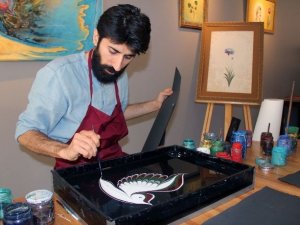 Geleneksel Türk Sanatı ’Ebru’yu Resimle Birleştirdi