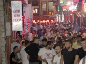 Kuşadası'nda Bayramlık Eğlence