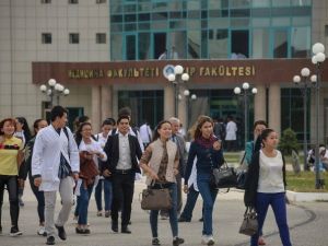 Ahmet Yesevi Üniversitesi’nden 100 Kontenjan