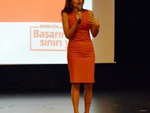 Yabancı Dil Öğretmenleri Hizmet İçi Eğitimde Buluştu