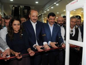 Mamak’ta Akbaba Moda Plaza Ve Sosyete Pazarı Açıldı
