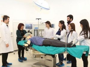 Sağlık Bölümleri Öğrencilerin Gözdesi