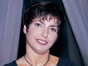 Naşide Göktürk’e Aşk Şarkılarını Yazdıran Adam Eski Nişanlısı Altan Erkekli Çıktı