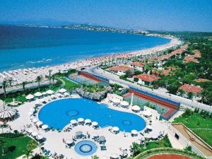 Türkiye’nin En Ünlü Tatil Merkezine Havaalanı Müjdesi