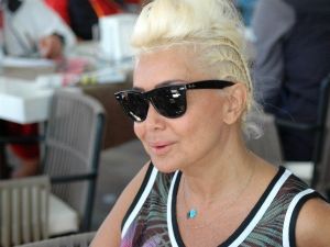 Ünlü Sanatçıyı Görenler Tanıyamadı