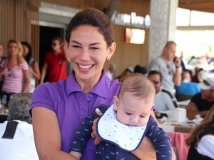 Zeynep Beşerler Bebeğiyle Beraber Yarışlara Geldi