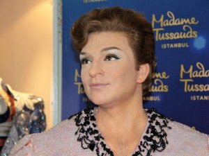 Zeki Müren’in Balmumu Heykeli (FOTO HABER)