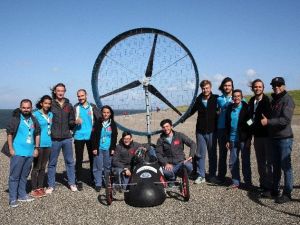 Ytü’lü Öğrenciler Rüzgar Enerjisi Yarışları’ndan Kupayla Döndü