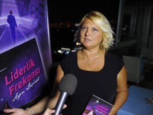 Laçinel: ’’Gençlere İlk Önce Kendilerini Tanımlarını, Kendi Yeteneklerini Fark Etmelerini Öneriyorum’’