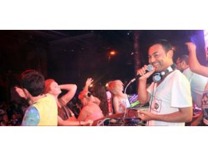 Serdar Ortaç Marmaris Gecelerinde