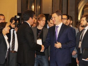 Bakan Zeybekci, Rus Bakan Novak İle Bir Araya Geldi