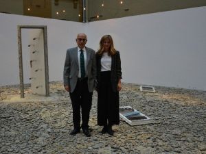 ’Evi Yeniden Kurmak Sergisi’ Sanatseverlerle Buluştu