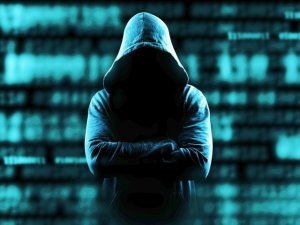 Ünlü İsimlere Şantaj Yapan Hacker: “50 Yıl Sonraki Teknoloji İle Yakalanabilirim”