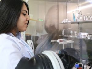 Doktora Öğrencisi Cengiz: "Li-s Batarya, Dünyayı Kurtaracak"