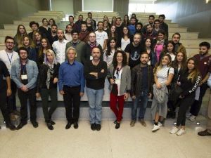 Ezel Akay’dan Gençlere Çağrı: “Kısa Film Çekin, Dünyayı Gezin”