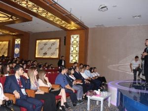 Sektörün Yıldızları Öğrencilerle Bir Araya Geldi