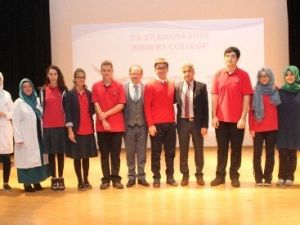 İhlas Eğitim Kurumları Avrupa Gençlik Parlamentosu’na Katılıyor