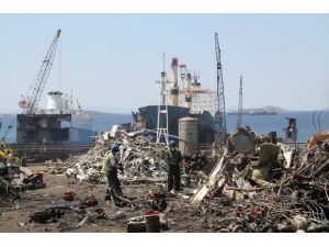 Yunan Deniz Filosu Türk Sularında Karaya Oturdu