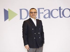 Defacto 9 Aylık Karını Açıkladı