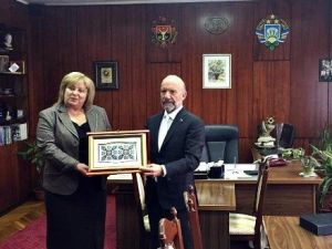 Moldova’dan Dr. Günsel’e Onur Belgesi