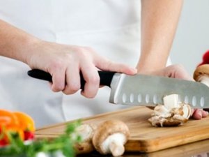 Yemeğinizi Kendiniz Pişirin Kanserden Korunun