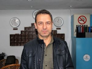 Ünlü Oyuncu 3 Gün Boyunca Karanlık Odada Kaldı