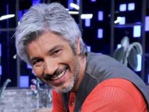 Behzat Uygur: "Tiyatro, Dizi Sektörünün Arkasında Kalmaz"