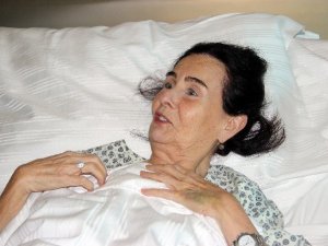 Ünlü Sanatçı Fatma Girik Ameliyat Oldu