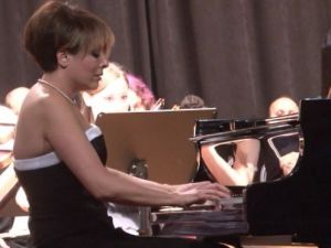 Ünlü Piyanist Rüya Taner’den Unutulmaz Dinleti