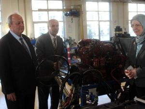 Sema Ramazanoğlu, Aso Teknik Koleji Öğrencileriyle Bir Araya Geldi