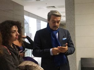 Kadir İnanır, Sevgilisi Jülide Kural’ın Davasına Destek İçin Adliyede