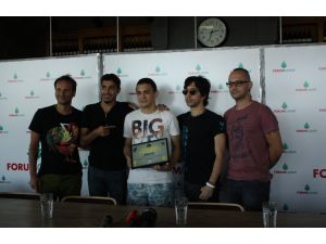 Mangadan Hayranlarına İki Albüm Müjdesi