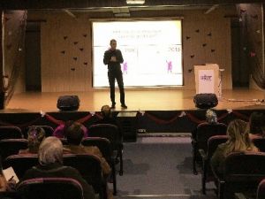 Veliler “Çocuğum Ve Teknoloji Seminerleri” İle Bilinçleniyor