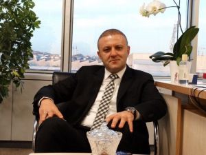 Bin Dolar Bozdurana Tapulu Arazi Hediye