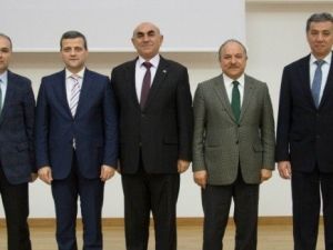 Kırgızistan’da "Hoca Ahmet Yesevi’yi Anlamak" Paneli