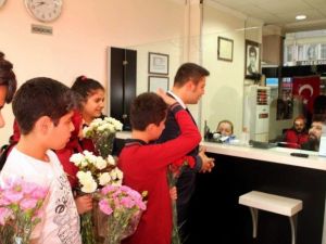 Ortaokul Öğrencileri Harçlıklarıyla Aldıkları Dövizlerini Tl’ye Çevirdi