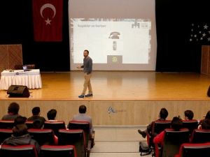 İhlas Eğitim Kurumlarında Kariyer Günleri Devam Ediyor