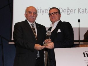 ’Türkiye’ye Değer Katanlar’ Ödülleri Sahiplerini Buldu