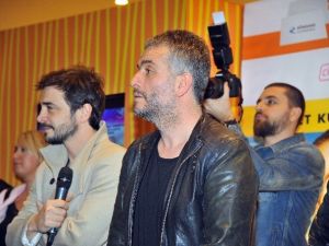 Çalgı Çengi İkimiz Galasına İzmir’de Yoğun İlgi