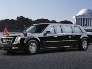 Trump, Birkaç Ay Obama’nın Eski Aracını Kullanacak