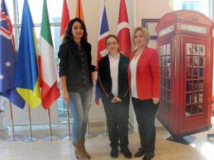 Başarılı Öğrenciye Yarıyıl Tatilinde İngiltere’de Dil Eğitimi Ödülü