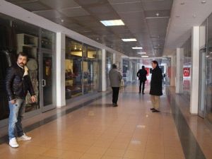 Kruvaziyer Gemilerinin İptali Esnafa Kepenk Kapattırdı
