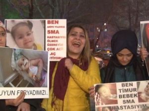 Sma Hastası Çocukların Annelerinden Eylem