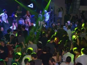 Aleyna Tilki Yerine Ece Seçkin Ve Ozan Doğulu