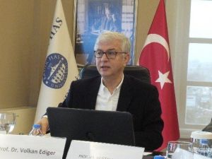 Türkiye Enerji Sisteminin En Önemli Sorunu; İthal Enerjiye Bağımlılık