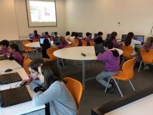 Öğrenciler Dijital Dünyayı Yakından Tanıyor