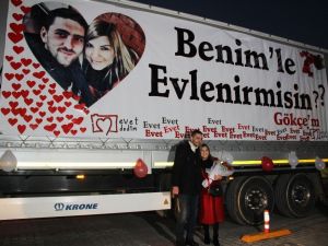 Tırla Evlilik Teklifi